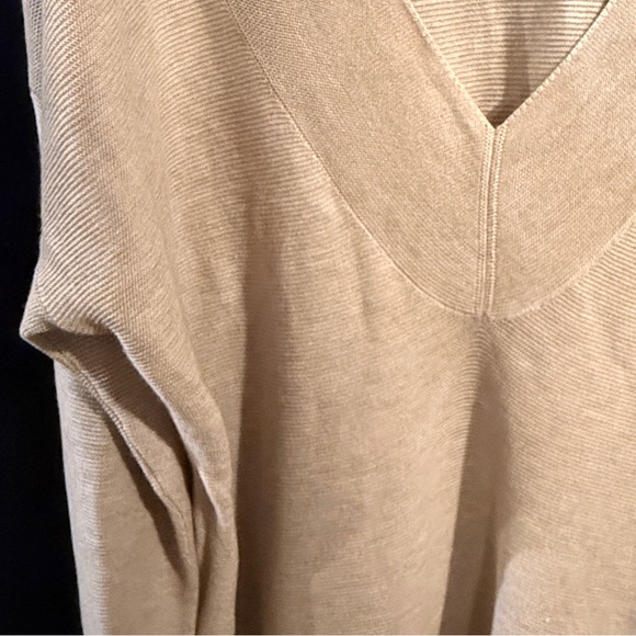 Eileen Fisher Women's Tan Deep V-Neck Knit Sweater Size Lg - Picture 11 of 12